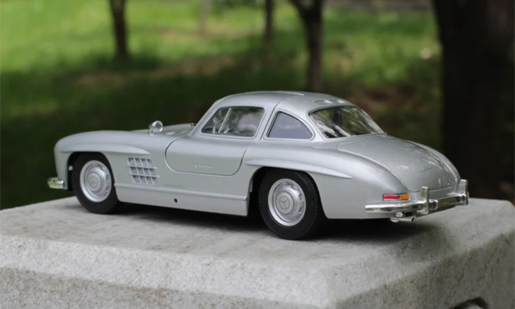 Реалистичный изысканный 1/24 классический benz 300 SL литья под давлением из металлического сплава Модель автомобиля коллекционная игрушка подарок