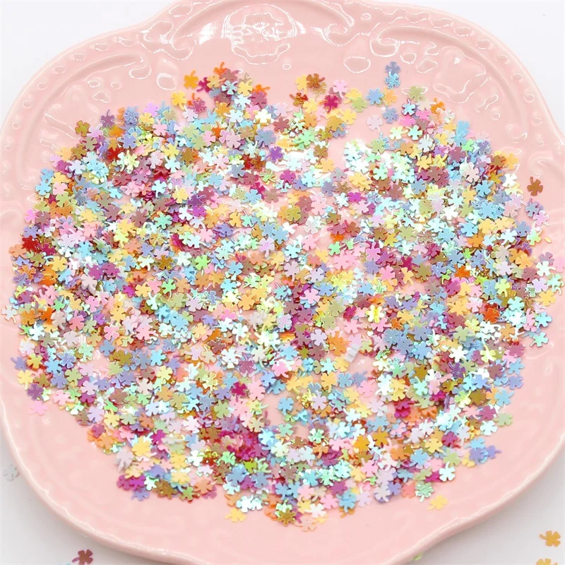 

KSCRAFT 3mm*4mm Four-leaf Clover Sequins PVC Flat for DIY Card Making Craft Color Collection