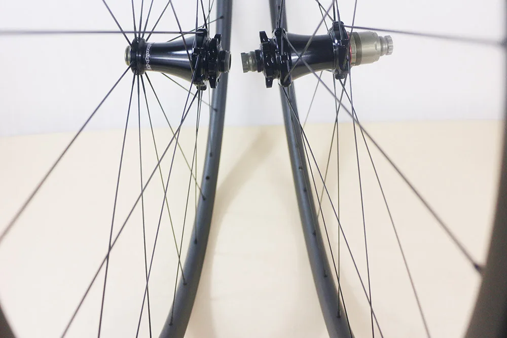 Discount 1030g Top Extralite 29er 650B Lefty XC carbon wheelset 24 28 32 spokes 27mm mountain bike racing clincher tubeless wheels 2