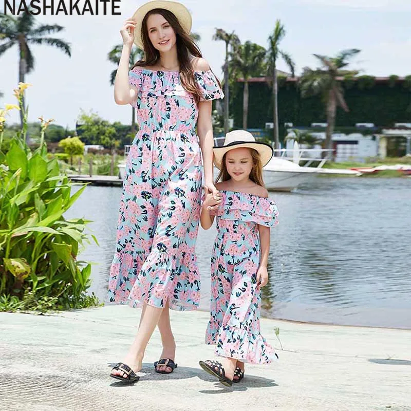 

NASHAKAITE Family Matching Outfits 2019 Ruffled Off Shoulder Pink Floral Long Dress Mom and Daughter Dress Mommy and me Clothes