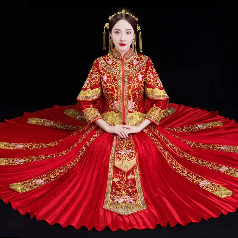 

China Style wedding dress Bridal Gown Embroidery cheongsam Elegant toast suits Overseas Traditional bride Qipao Dresses womens