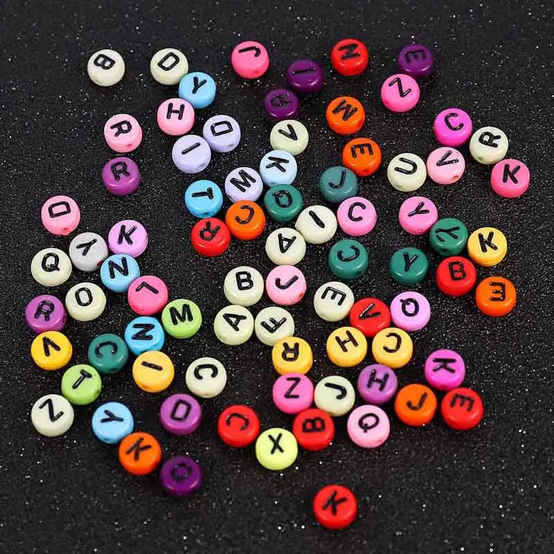 

100Pcs/lot Acrylic Alphabet Beads Flat Round Loose beads for Charms Bracelet Necklace For Jewelry Making DIY 7mm mix colors