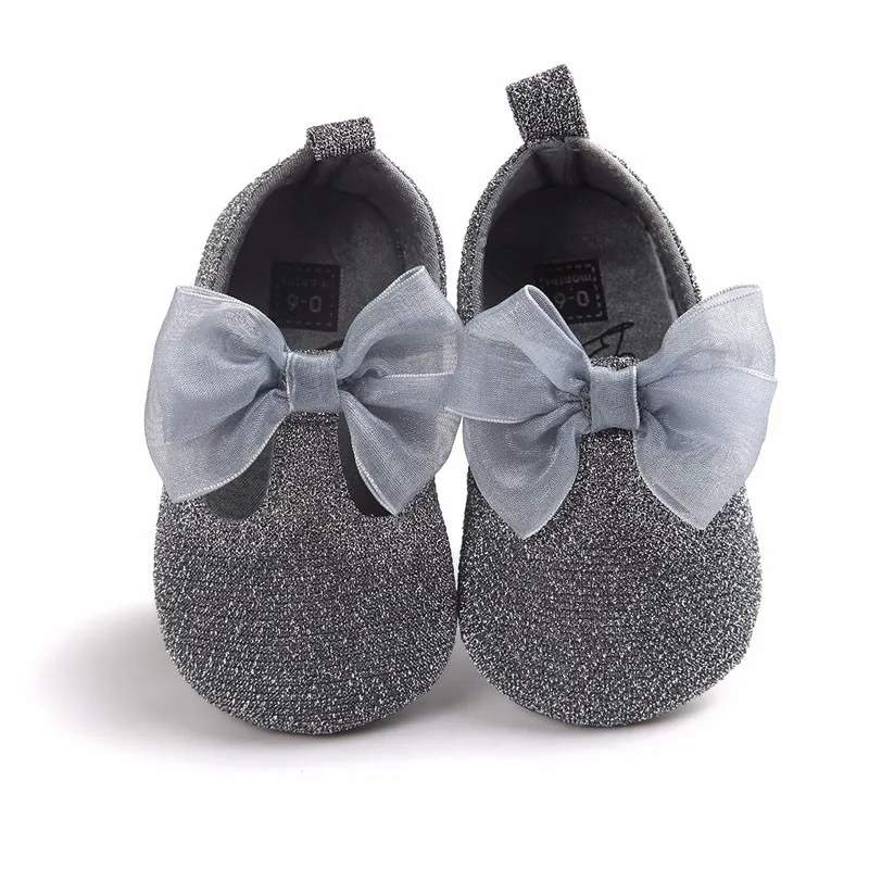 Wonbo/Новое поступление; обувь для маленьких девочек из кожи и блестящей ткани; женская обувь для малышей; балетная обувь принцессы для новорожденных; детская кроватка; Первые ходунки