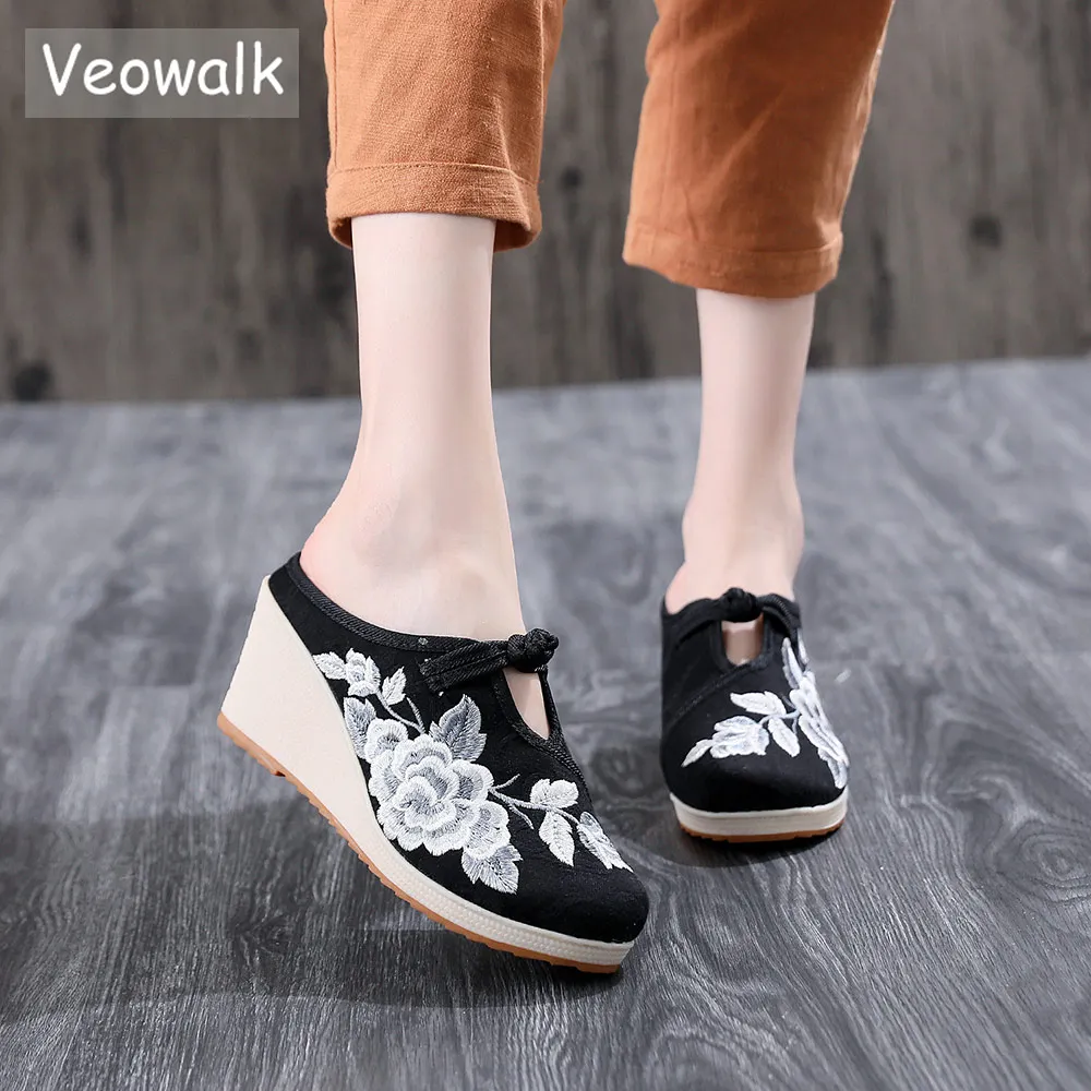 Veowalk Vintage Flowers Embroidered Women's Canvas Mules Slippers Wedge High Heel Ladies Comfort Embroidery Shoes Platforms Veowalk Vintage Flowers Embroidered Women's Canvas Mules Slippers Wedge High Heel Ladies Comfort Embroidery Shoes Platforms