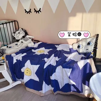 

New star and smiling face theme of summer quilt cover for adults