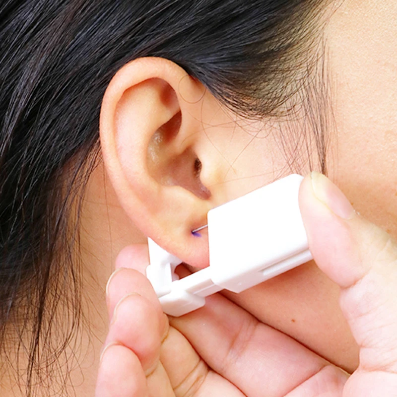 

Disposable Sterile Ear Piercing Unit Cartilage Piercing Gun Tool Kit Build In Steel Stud Earring Star Ball
