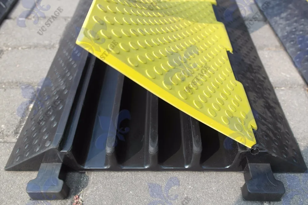 4 channel cable ramp 01