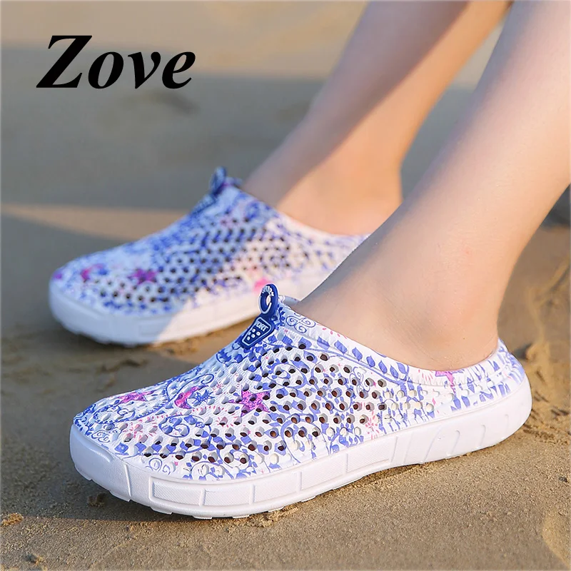 

ZOVE Women Clogs Slippers 2019 Summer Water Shoes Light Slides Fashion Womans Outdoor Beach Sandals Flats Mules zapatillas mujer