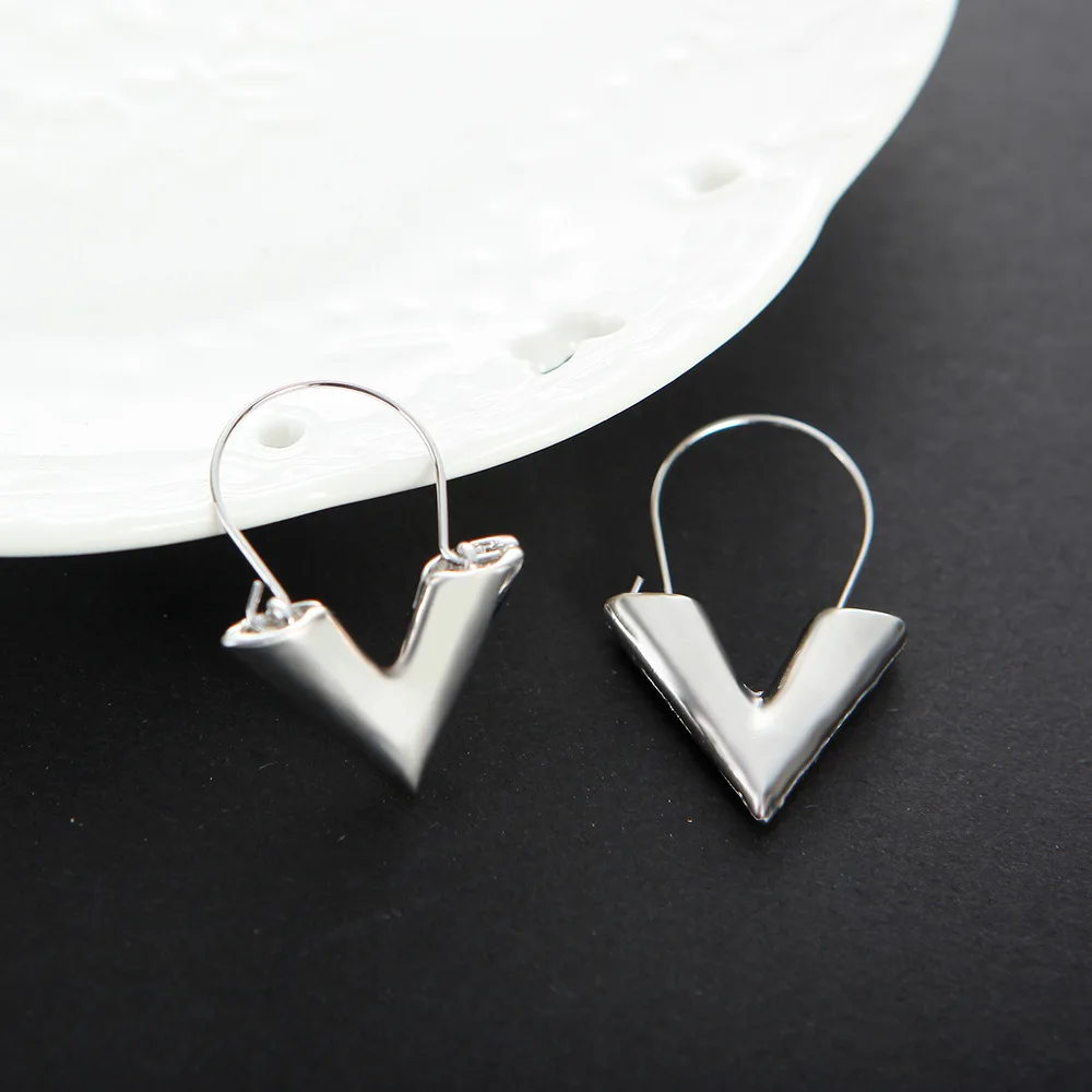 

Korean fashion earrings with simple metal letter V shape earrings