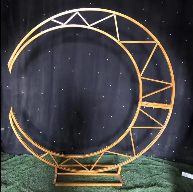 New wedding decoration props Moon iron arch decoration wedding background decoration props decoration crescent shelf