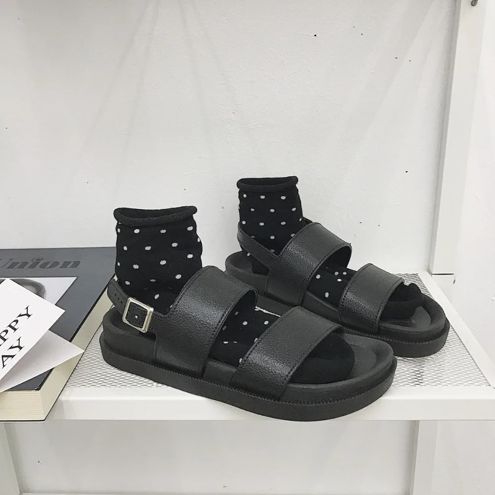 

2019 summer new style simple and simple solid color sandals women comfortable wild Roman style thick soles casual shoes.