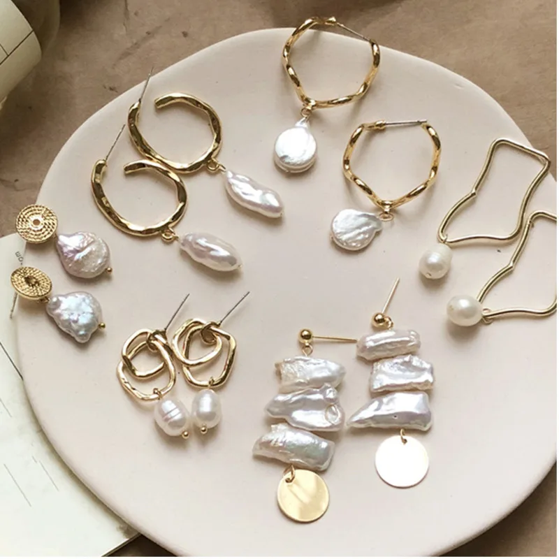 

2019 Korea Design Metal Gold Geometric Irregular Circle Square Natural Freshwater Pearl Stud Earrings For Women Girl Gift