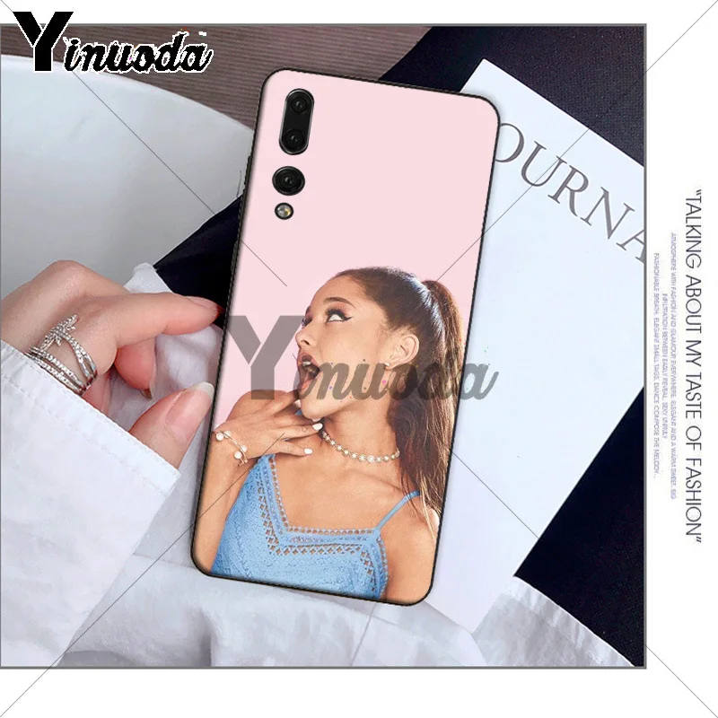Cat Ar Ariana Grande