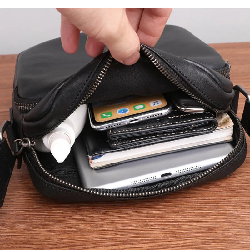 AETOO Shoulder diagonal bag men's small bag casual men's bag head layer mini square bag trend