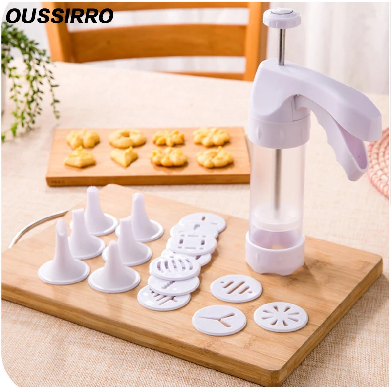 

RSCHEF Food Grade Plastic Cake Decoration Nozzles Pastry Icing Piping Syringe Gun Set