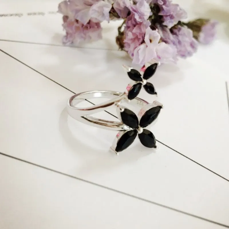Романтичный цветок 2,9 г 925 пробы Серебряное ювелирное изделие Цветок обручальное черное шпинель обручальное кольцо для женщин G032