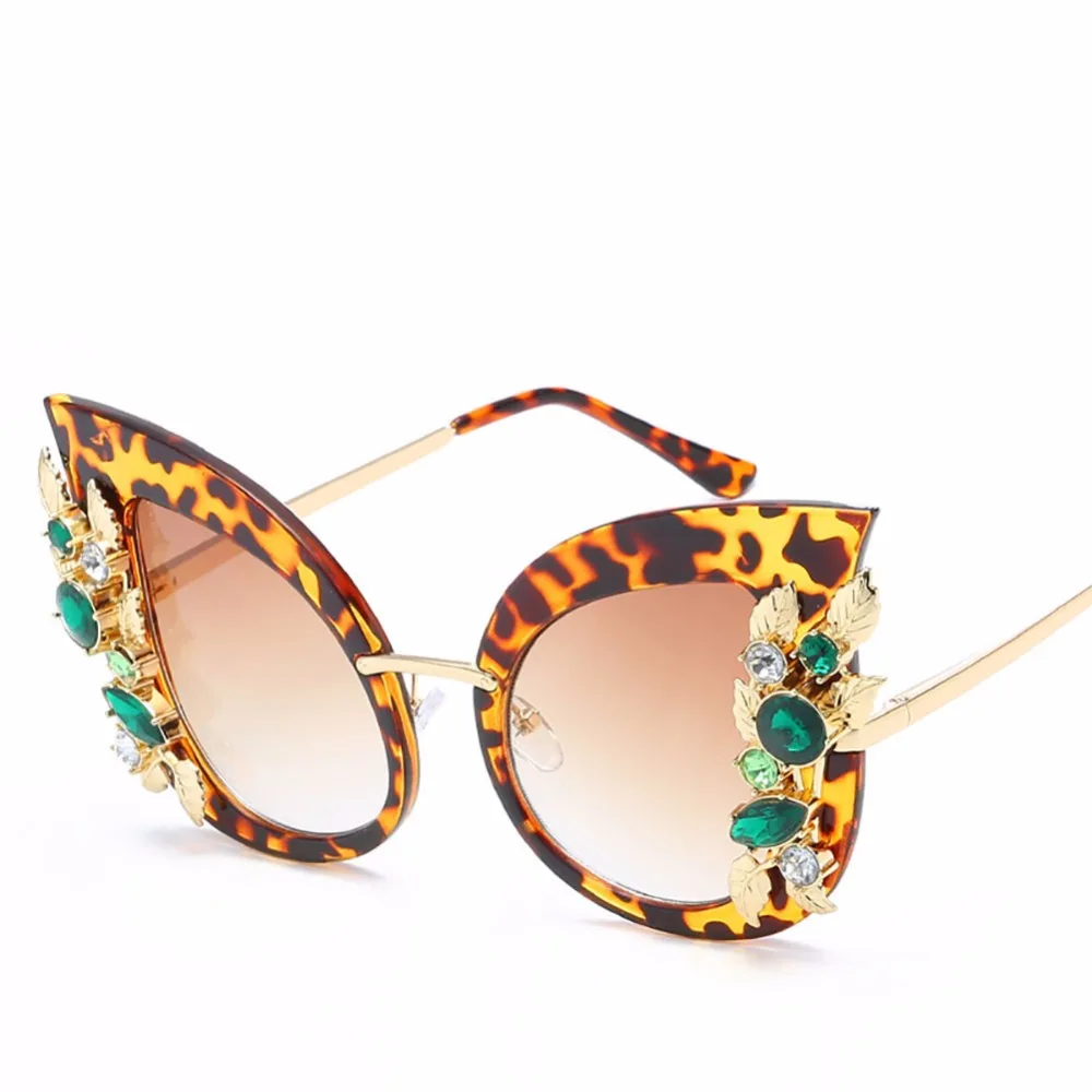 Women Wrap Sunglasses Cat Eye Shape Gradient Lens Diamond Decoration