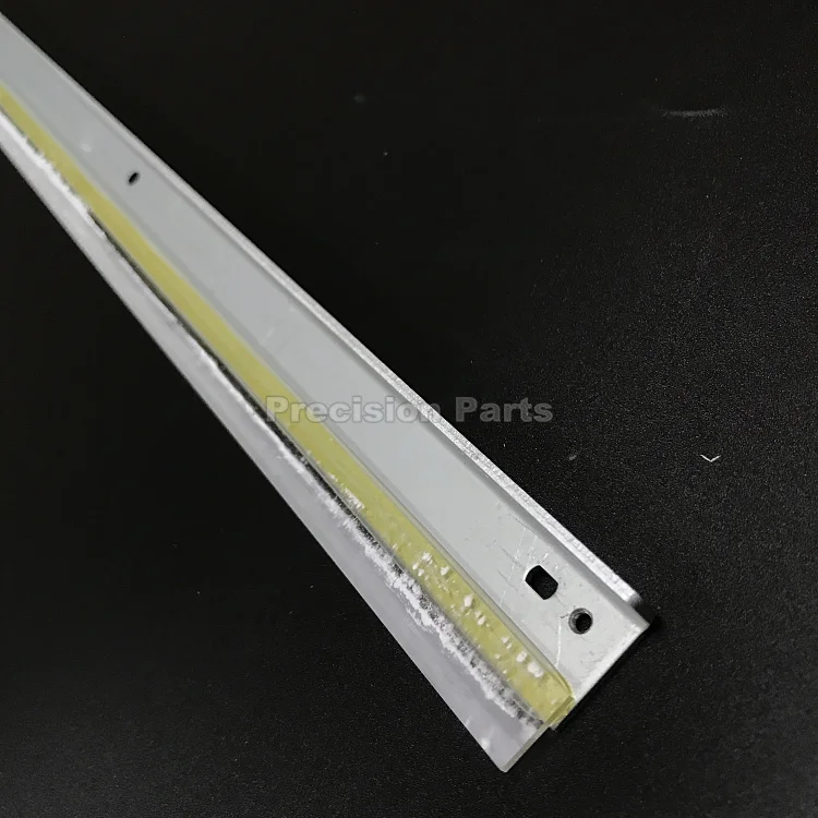 C7055 (4)