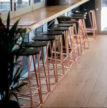 Nordic solid wood bar chair iron bar stool rose gold leisure bar creative table and chair stool цена Nordic solid wood bar chair iron bar stool rose gold leisure bar creative table and chair stool цены онлайн
