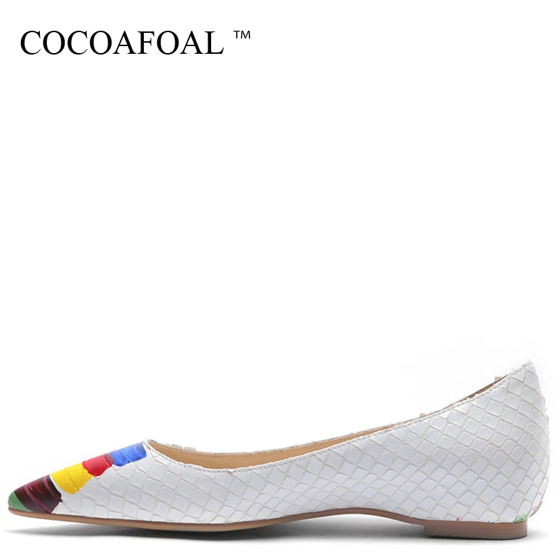 

COCOAFOAL Snake skin pattern Women's Platform Shoes Pointed Toe Flats Fashion Spring Autumn Shallow White Platform Ballet Shoes