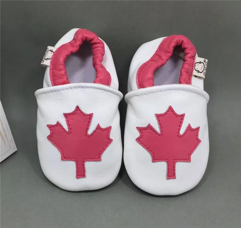 Мягкая кожаная обувь для маленьких мальчиков и девочек; тапочки из натуральной кожи с изображением слона; тапочки для малышей; chinelo infantil chausson enfant cuir