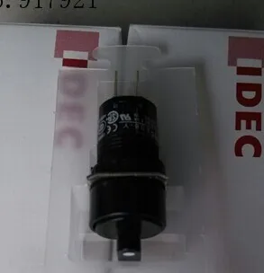 

[ZOB] AS6-Y selector switch AS6M-2Y1C90 degree rotation 2 position AS6M-31Y2PC day and spring idec --10pcs/lot