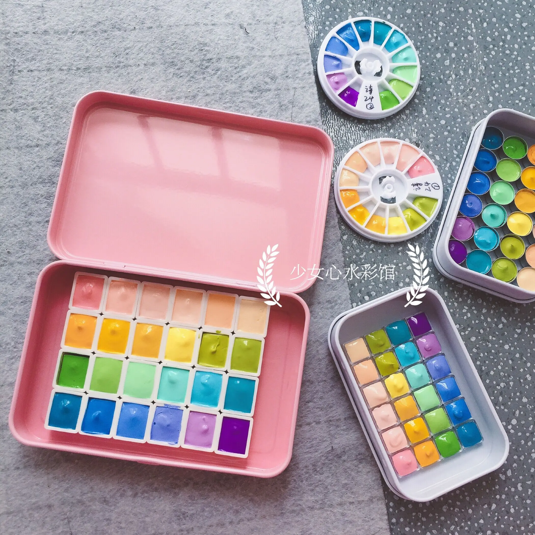coração menina! Holbein 24 cores cor da