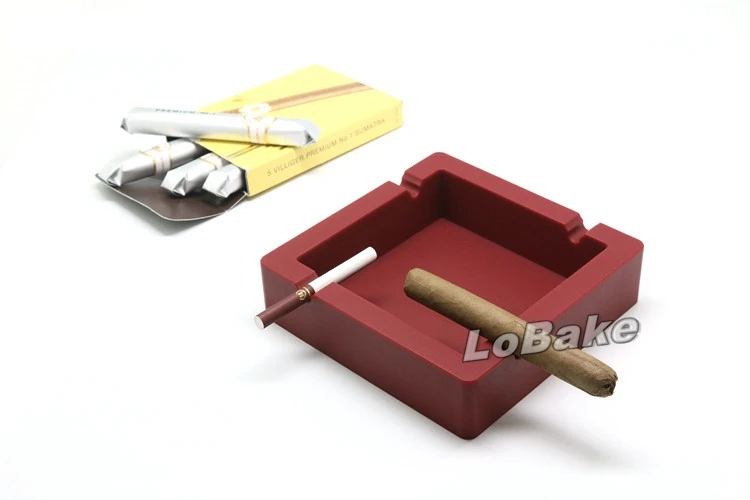Big size durable square shape cigarette & cigar ashtray portable home car silicone ashtrays