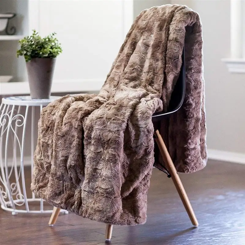 LOVINSUNSHINE Fluffy Rabbit Fur Plush Blanket Chunky Warm Sofa Blanket Twin Full Size Soft Mink Throw Couch Chair Bed Blankets