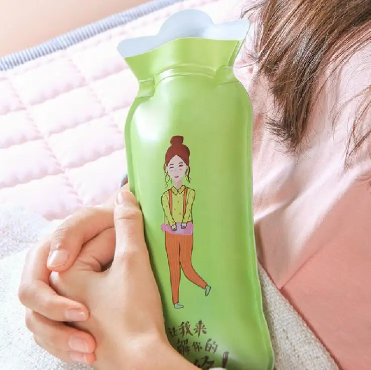1 шт. милые мини грелки Мультяшные милые девушки Рука теплая бутылка для воды маленький портативный ручной подогреватель грелки - Цвет: Зеленый