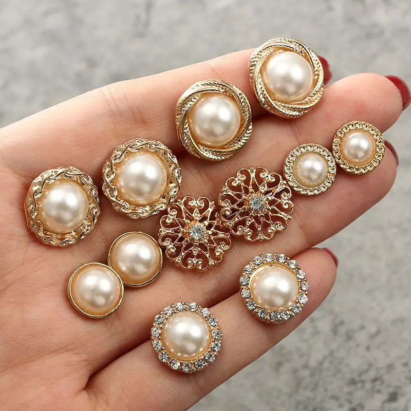 

6 Pairs Woman's Stud Earrings Sets Round Flower Lady Pearl Stud Earring Party Wearing
