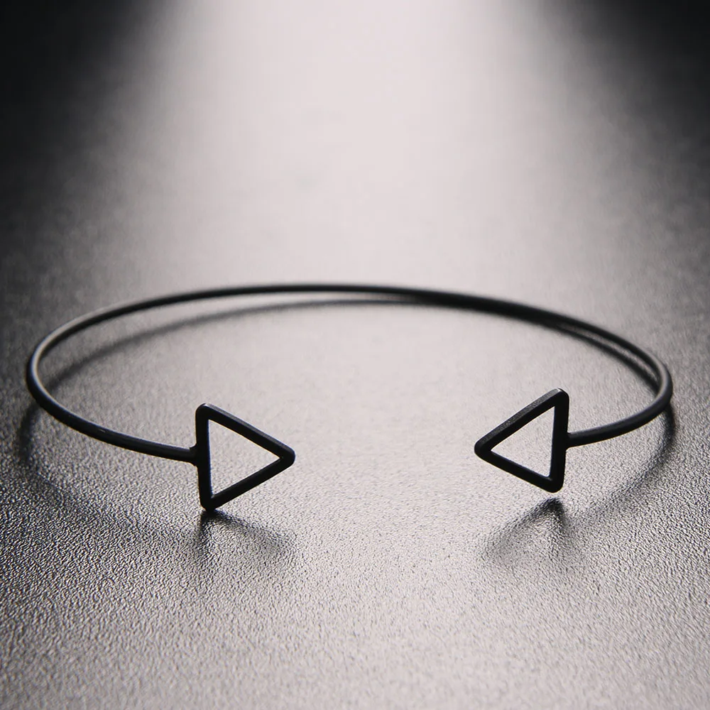 

Fashion Bracelet Classic Gold Color Alloy Geometric Double Triangle Cuff Bangle Simple Bracelet Jewelry For Man Women Gifts