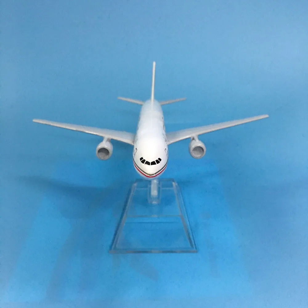 Модель самолета JASON TUTU из литого металла модель 1:400 16 см Etihad Боинг B777 игрушечный