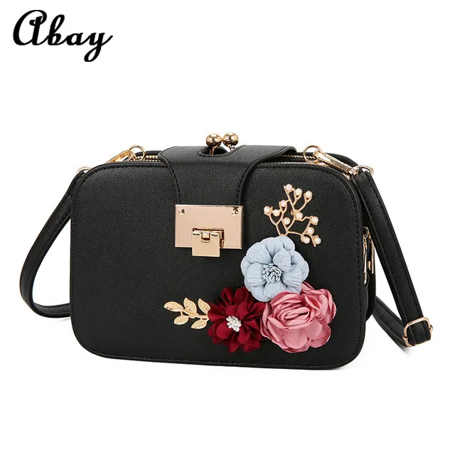 

2019 spring fashion flower lady shoulder bag belt flip designer handbag clutch bag women's Messenger bag with metal buckle
