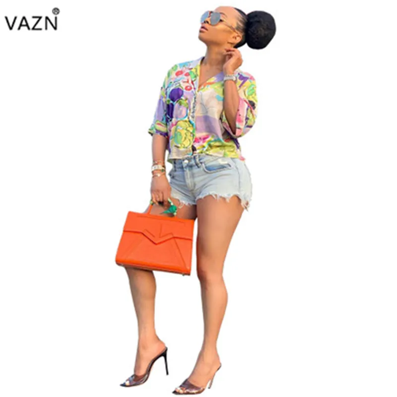 

VAZN 2019 new summer sweet girl fashion print half sleeves T shirt button V-neck turn-down collar regular casual T shirt SAL6136