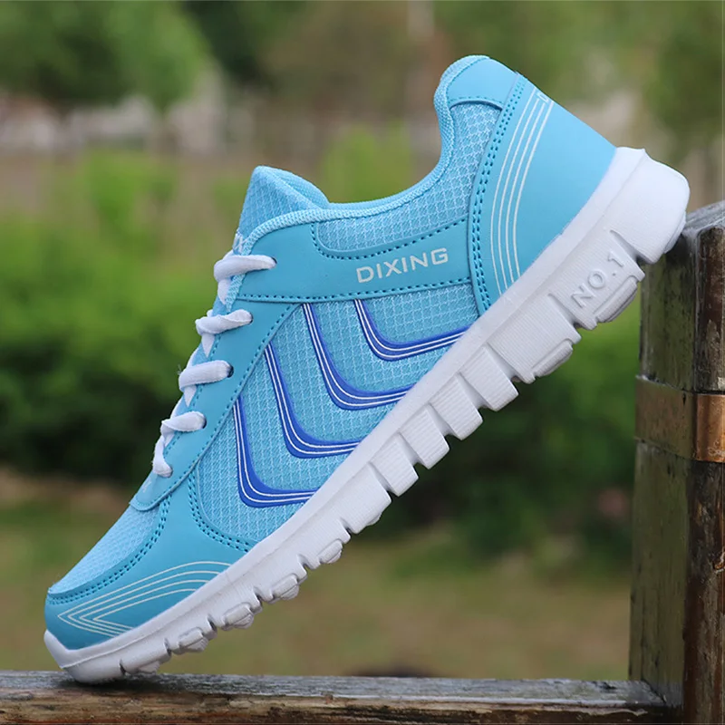 المرأة الأزياء والأحذية أحذية رياضية امرأة 2018 تنفس شبكة تفلكن أحذية بيضاء خفيفة المدربين عارضة أحذية تنيس Feminino المرأة الأزياء والأحذية أحذية رياضية امرأة 2018 تنفس شبكة تفلكن أحذية بيضاء خفيفة المدربين عارضة أحذية تنيس Feminino