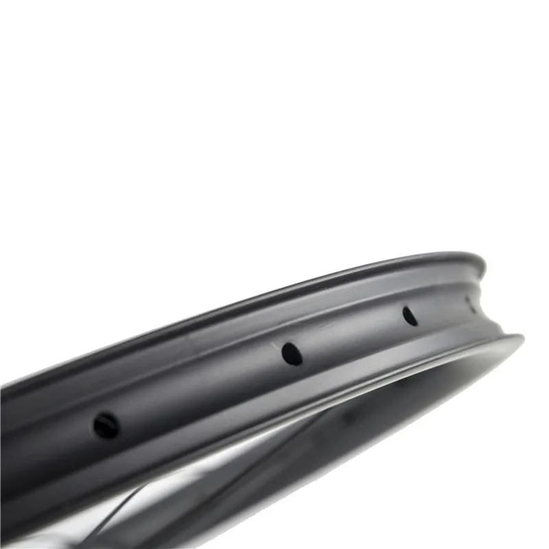 Cheap 29er carbon mtb wheelset hookless 25mm depth 27mm width with DT hub in promotion 5 Cheap 29er carbon mtb wheelset hookless 25mm depth 27mm width with DT hub in promotion 5