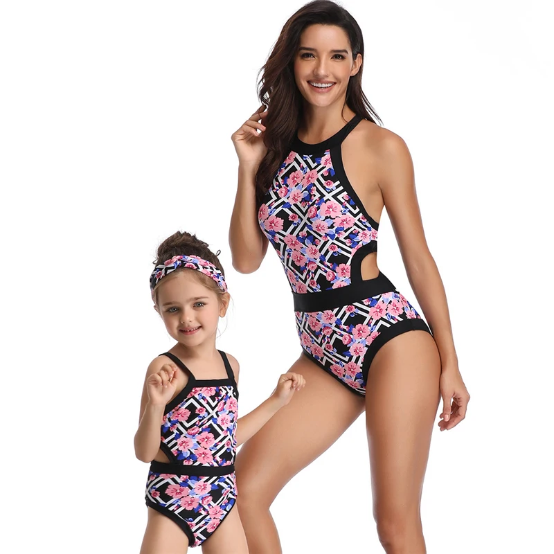 

Two Pieces Family Match Swimwear Mother and Daughter Mum and Kid Bikini Bathing Swimsuit Beachwear Mom and Girls Swim Clothes