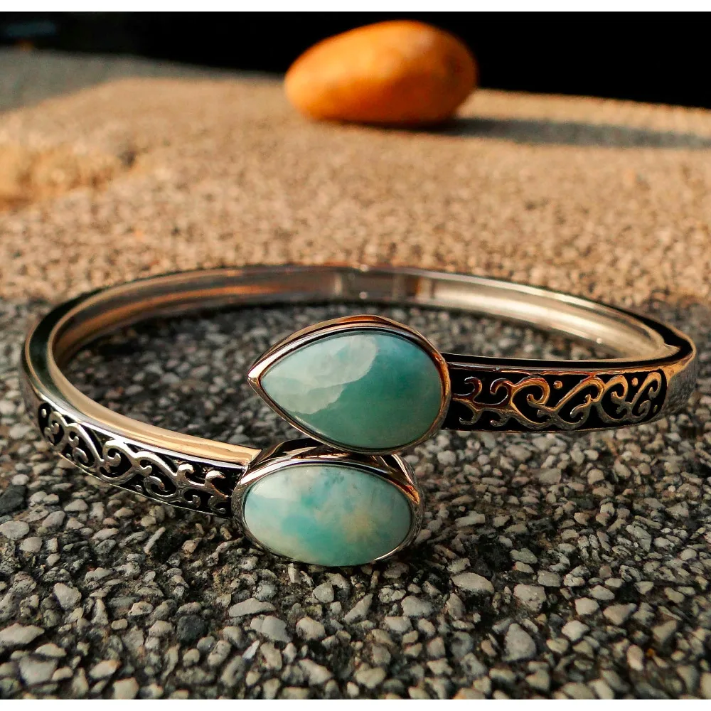 DJ CH Real Larimar Bangle 100% 925 Sterling Silver Bangle Valentine's Day Present Bohemian Style Ocean Feeling Jewelry for Women
DJ CH Real Larimar Bangle 100% 925 Sterling Silver Bangle Valentine's Day Present Bohemian Style Ocean Feeling Jewelry for Women