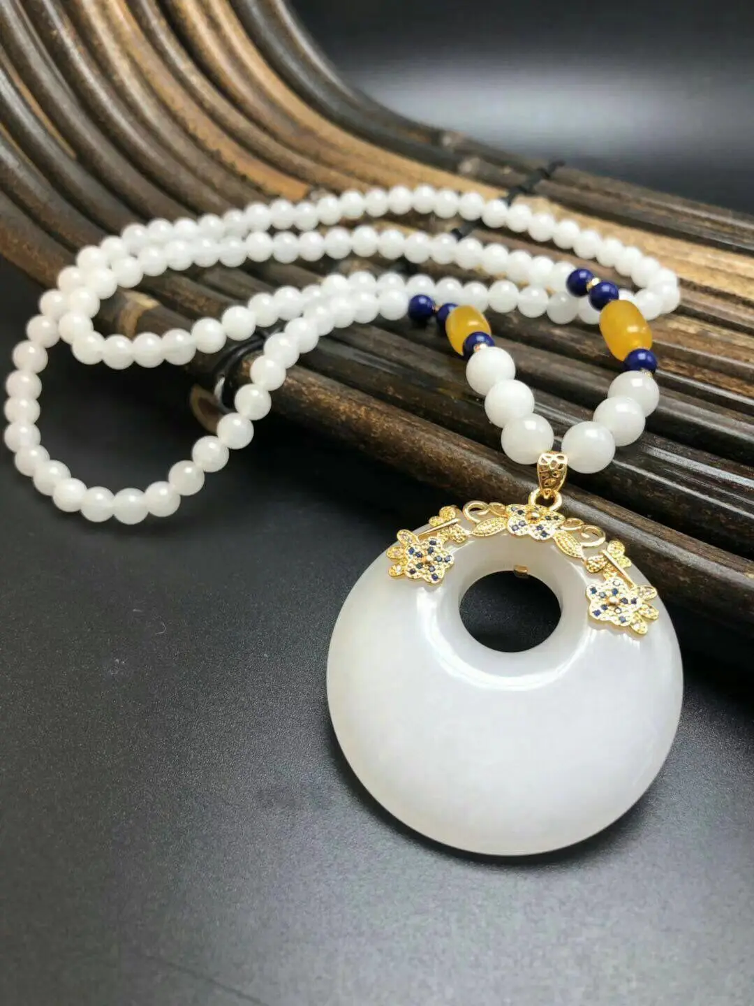 

Koraba Fine Jewelry Natural White Jade Manual Polishing Peace Buckle A Symbol of Peace and Good Luck Free Shipping