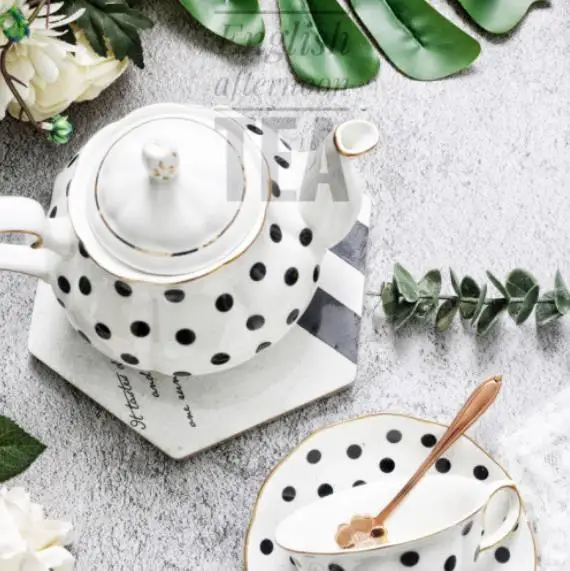 

Shiny Porcelain.Retro Black-and-White Point Stripe Bone Porcelain European Phnom Penh Coffee Cup and Plate Afternoon Tea