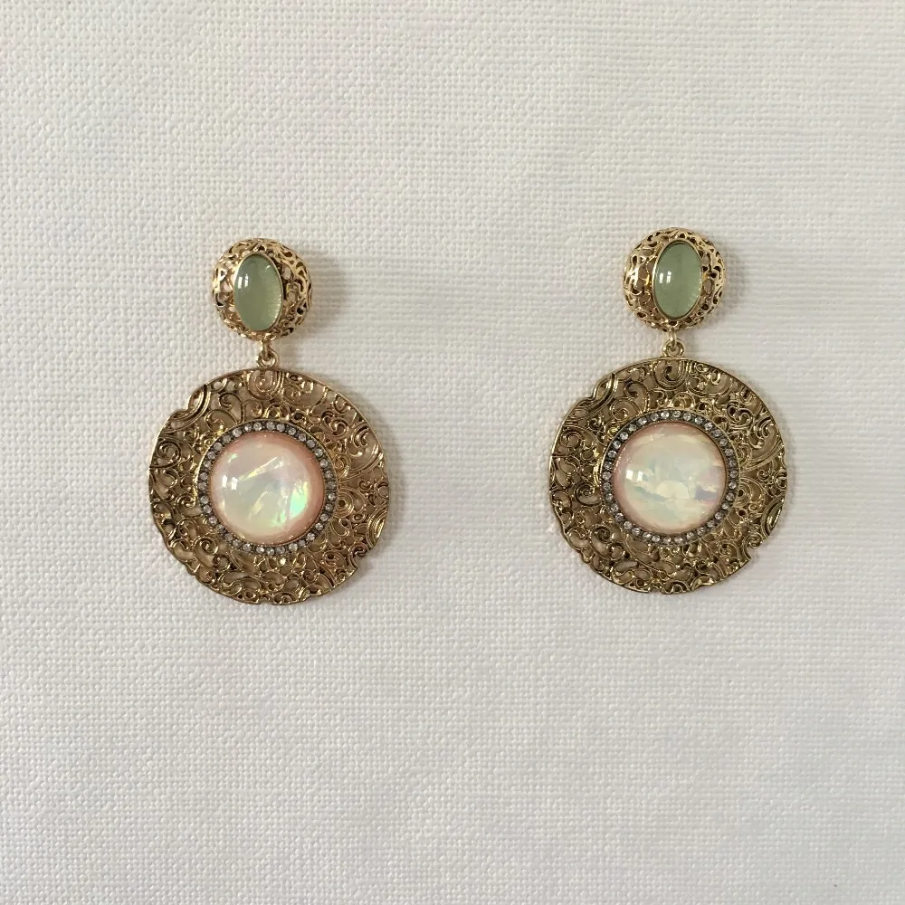 

FASHION JEWELRY ANTIQUE GOLD COLOR PLATING PINK GREEN STONE LARGE ROUND FILIGREE DROP EARRINGS FOR WOMEN GIRL