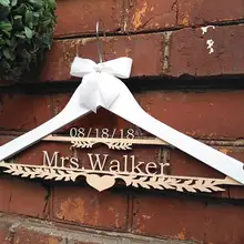 Персонализированные венок свадебное платье невесты Вешалки пользовательские Дата подружки невесты пальто подарок вешалка вечерние подарки сувениры