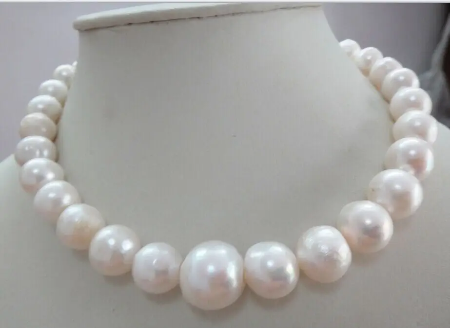 

Jewelr 005766 NATURAL AUSTRALIAN SOUTH SEA GENUINE WHITE NUCLEAR PEARL NECKLACE