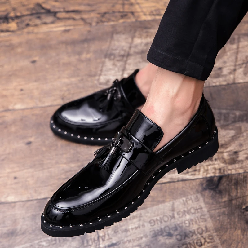 

Men Leather Shoes Brand Moccasins slip on Driving Shoes Men Loafers outdoor Moccasins Dress wedding party Shoes For Men L5