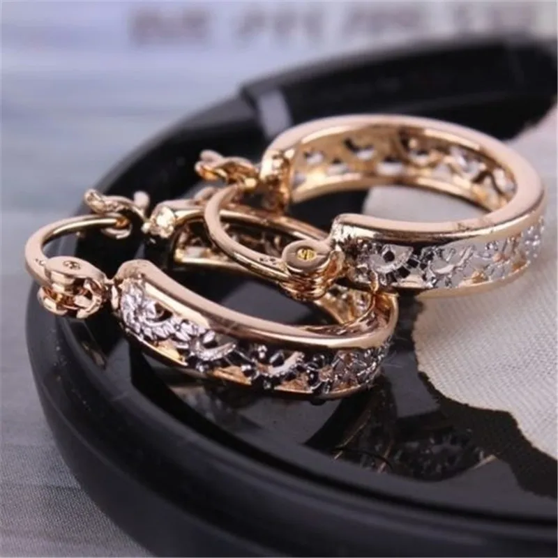5ad6bf896bcfa32893d540d9-1-large