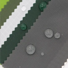 Фабричная дешевая цена 70D Водонепроницаемая нейлоновая ткань Рипстоп для хозяйственных сумок