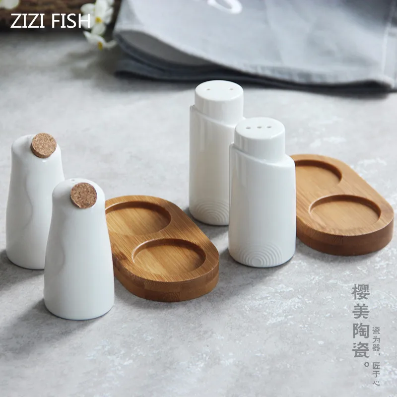 

2pcs/1set White ceramic cruet Sealed cans barbecue spice pepper bottle seasoning box kit