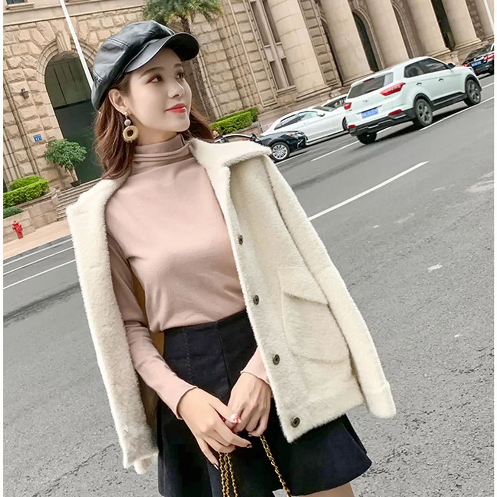 Loose Faux Furry Top Short Coat Single-Brested Wide-waisted Fleece Jacket Women Harajuku Streetwear Pocket Fuzzy Jacket Women