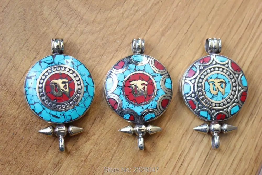 

PN108 Tibetan Green Stone One Word Mantra Om Prayer Box Gau Pendant Nepal Handmade Jewelry Pendant